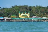Pulau Penyengat, Kepri kaya akan wisata religi dan sejarah